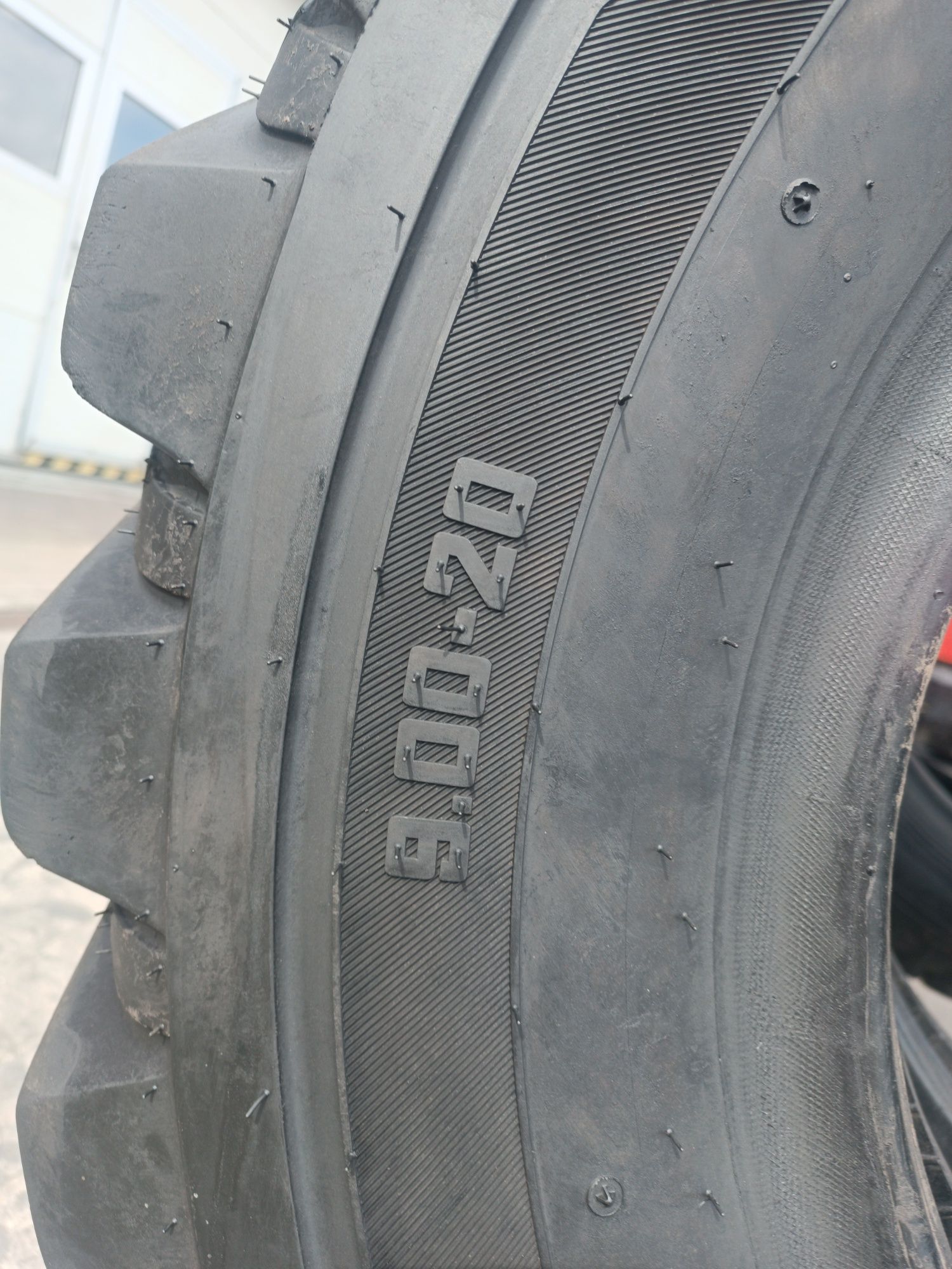 9.00-20 Camso WEX 752 9.00R20