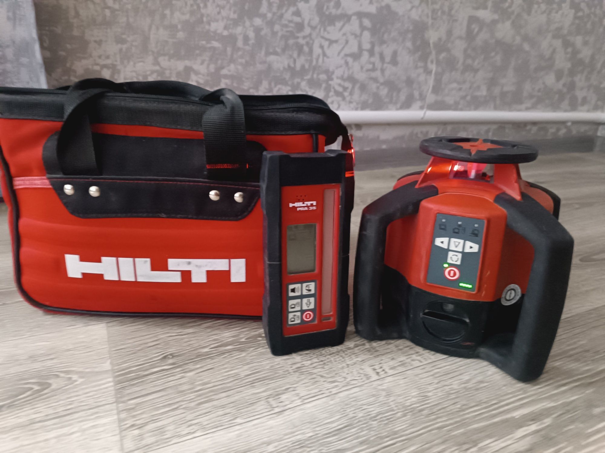 Продам Ювелирный лазерный уровень  HILTI PR 35