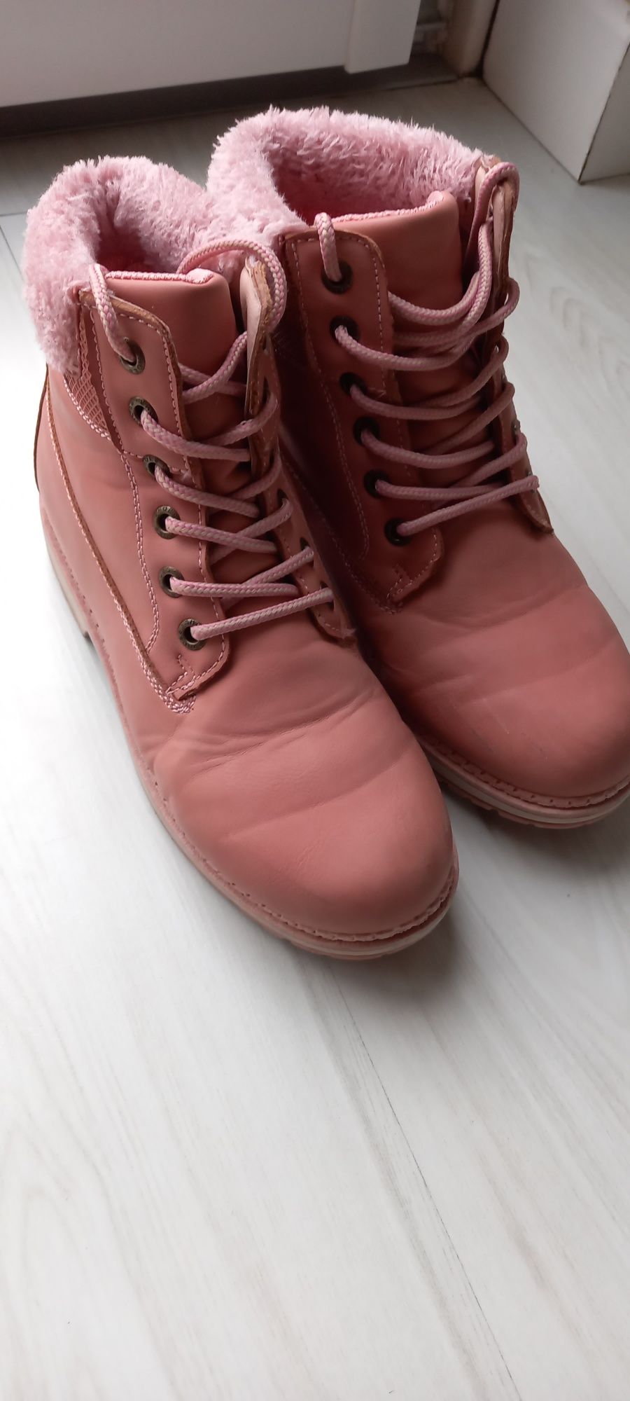 Bota Rosa tamanho 37