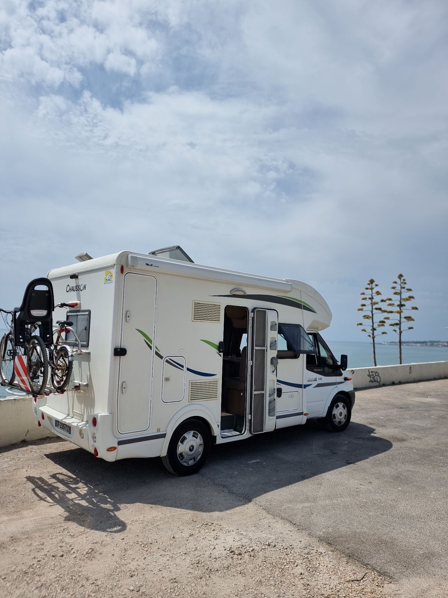 Autocaravana ford chausson