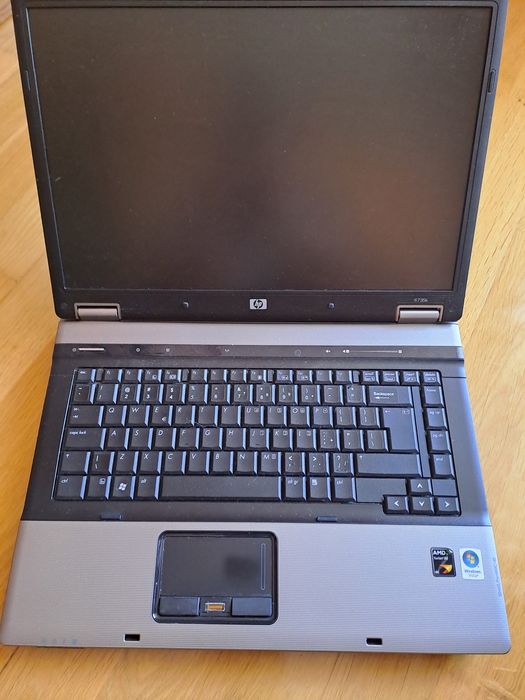 Laptop komputer Hp 6735b