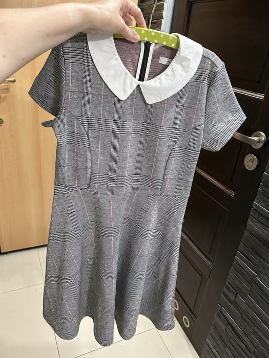 Sukienka wizytowa Reserved 152 elegancka  na Święta