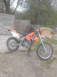 Motocykl Enduro KTM 250 4t