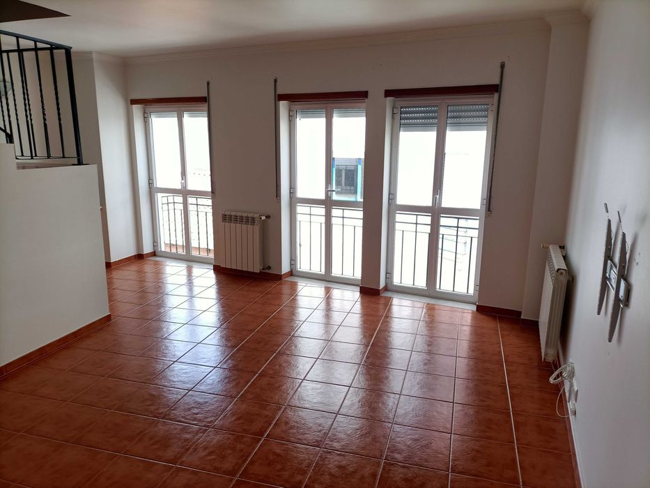 Apartamento T2+1 duplex em rua da Esperança, Caldas da Rainha