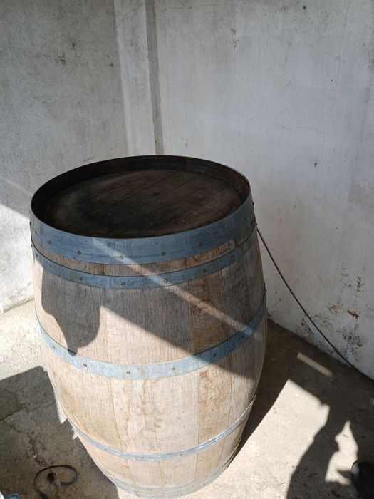 Pipa de 200 litros em carvalho Francês