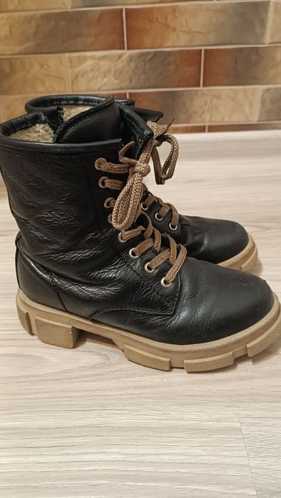 Шкіряні чобітки для підлітка