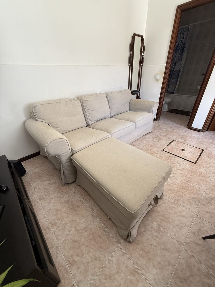 Sofa 3 lugares em bom estado