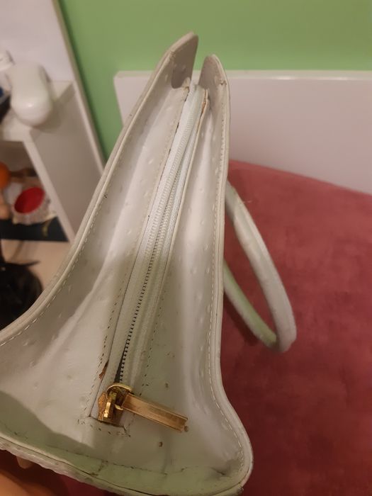 Biały Kuferek torebka damska do ręki skóra strusia made in Italy nowa