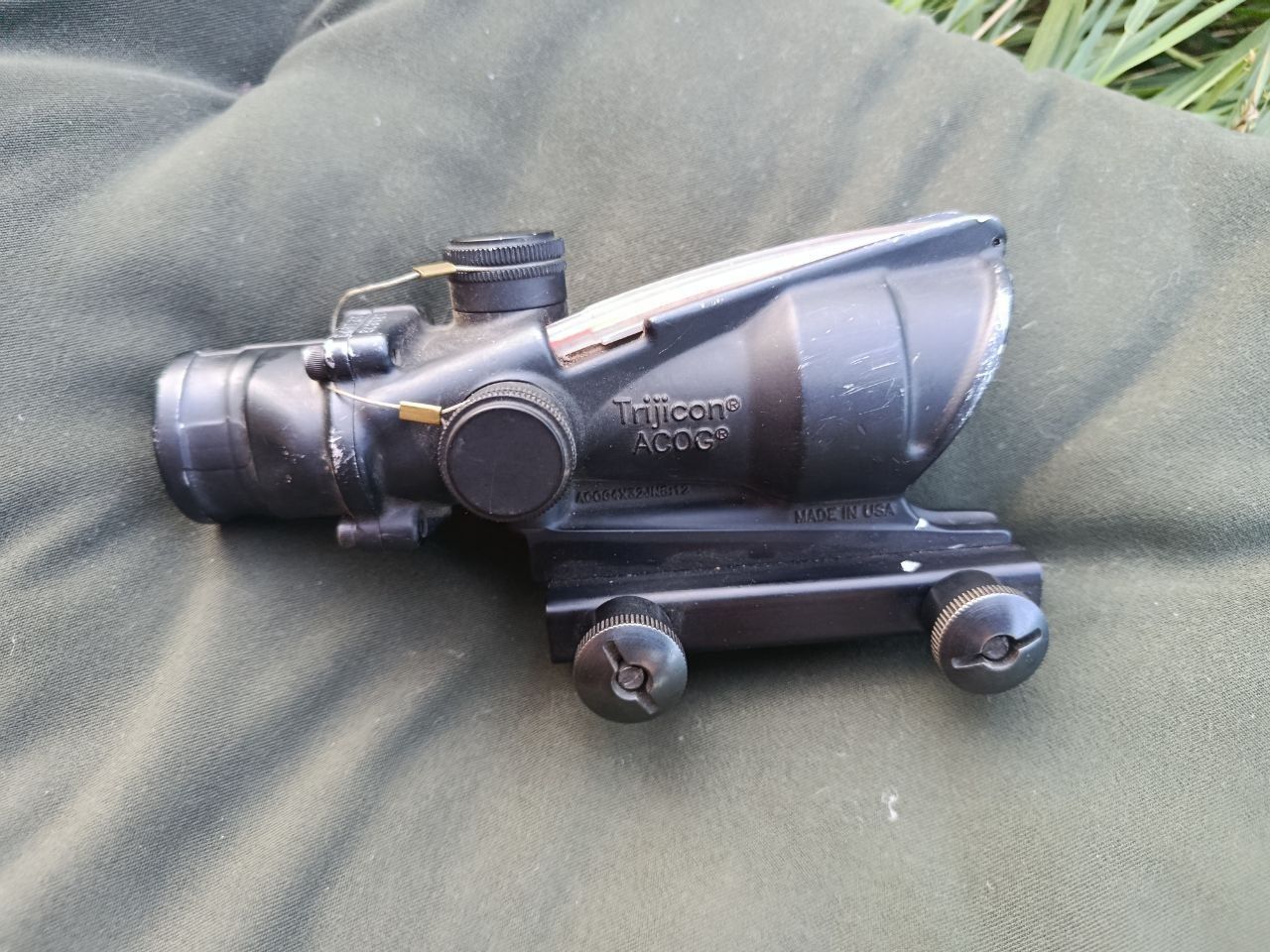 Оптичний приціл Triticon ACOG® 4x32 BAC Riflescope - .223 / 5.56 BDC