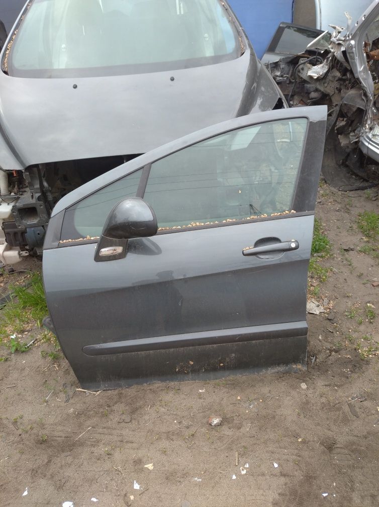 Дверь Пежо 308 Peugeot 308 хетчбек