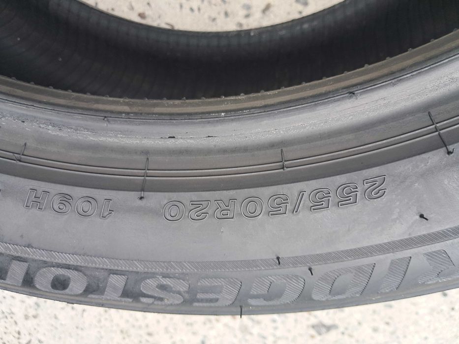 Резина зимова, Bridgestone Blizzak LM001 AO 255\50 R20 (арт.14895)