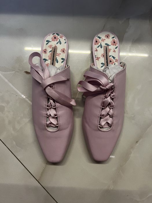 Рожево-лілові шкіряні мюлі CHARLES & KEITH 36 р
