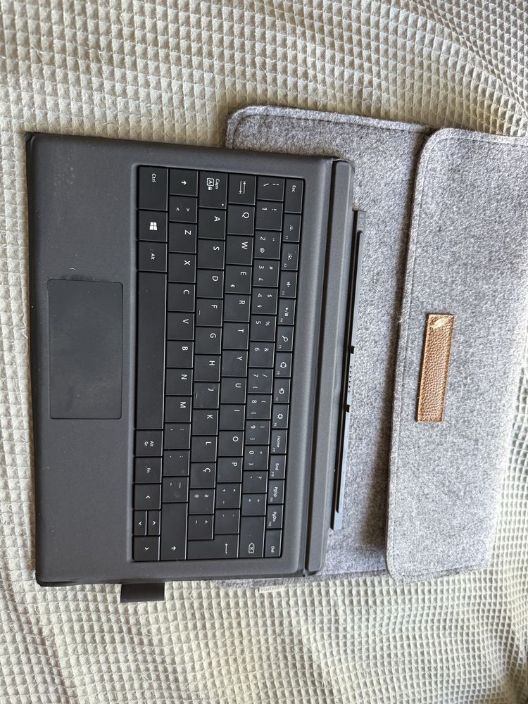 Teclado Surface com capa pano