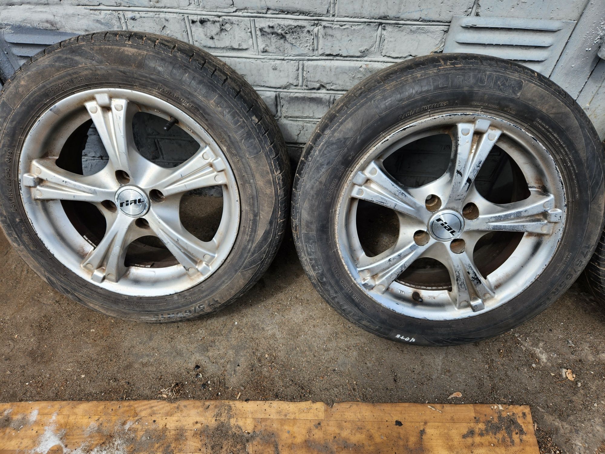 9*Продам диски з гумою r15 Rial 4×100 Lanos Accent Note Aveo ВАЗ Sens