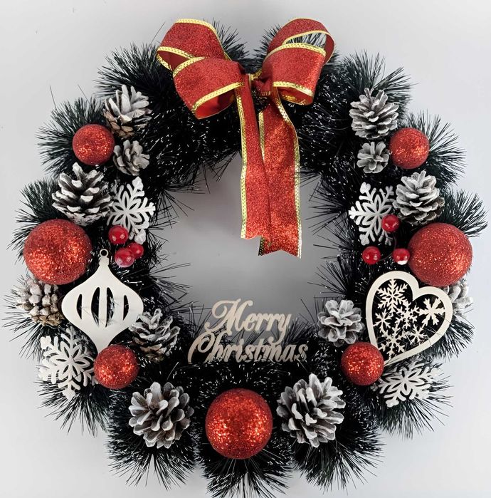 Новорічний віночок діаметром 40 см.