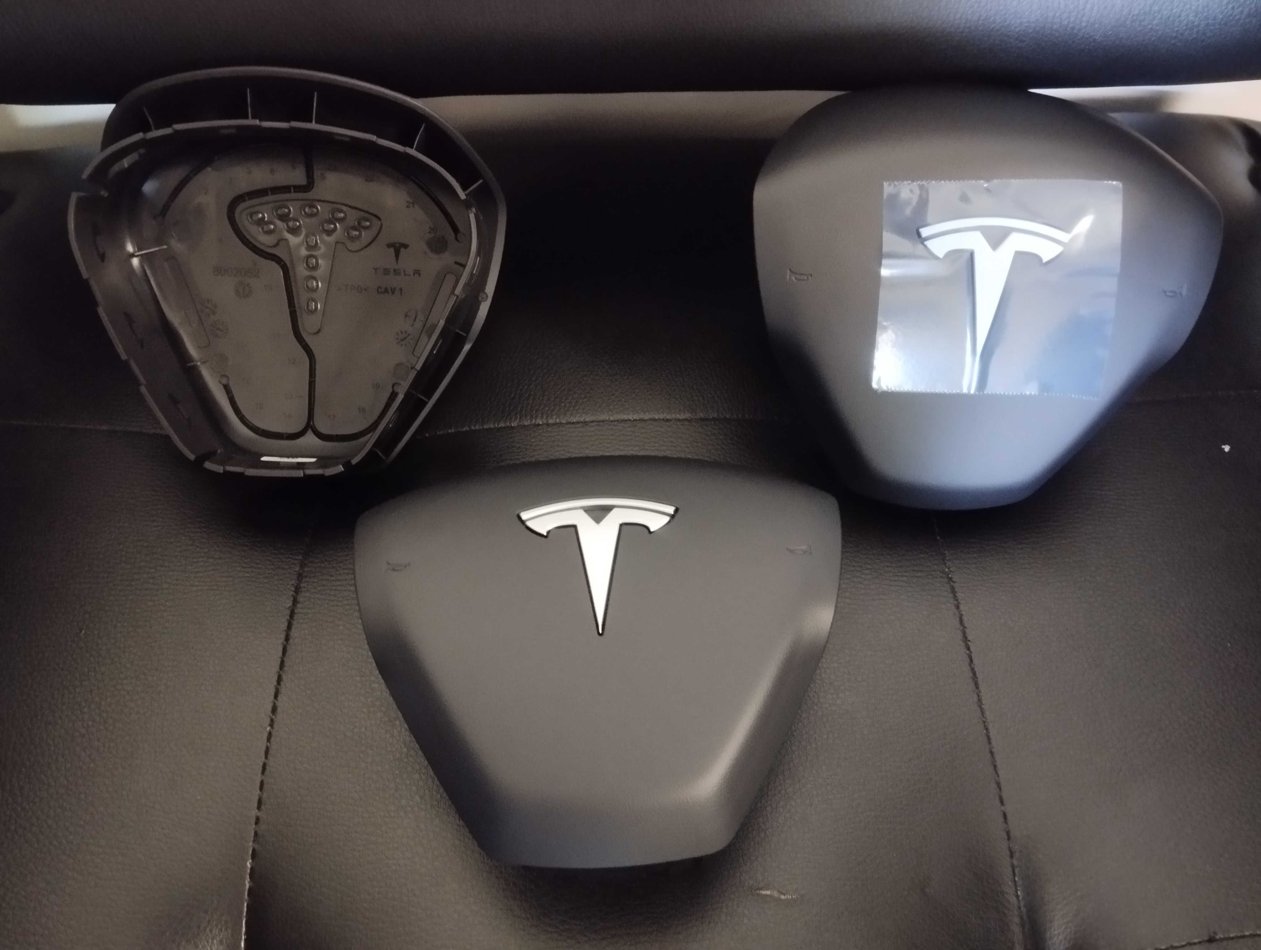Заглушка накладка подушки  руля Airbag Tesla M3 MY