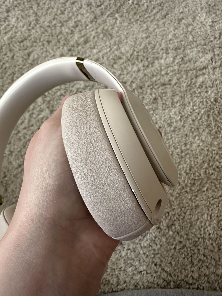 Beats studio 3 wireless desert sand