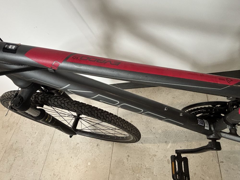 Rower KROSS Evado 1.0 – 28” – Rozmiar ramy 19 cali