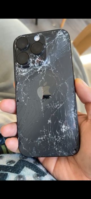 Iphone 16 pro traseira partida