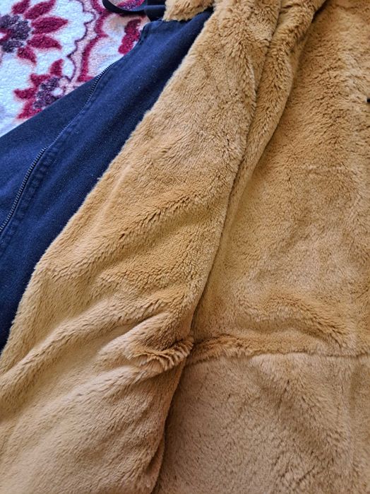 Куртка жіноча джинсова