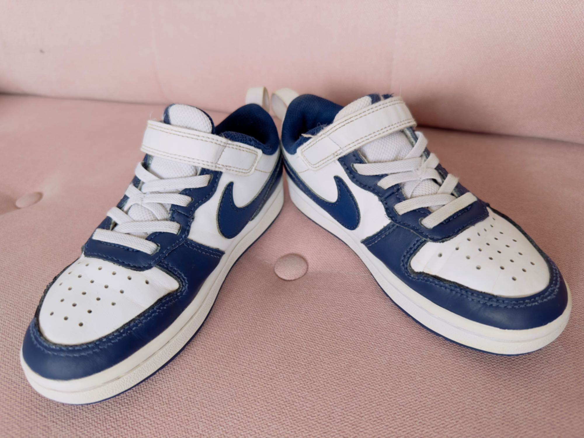 Buty NIKE rozmiar 31, dl. wkładki z metki 19 cm, mierzona 19,5 cm