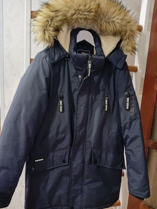 Зимова куртка-парка.