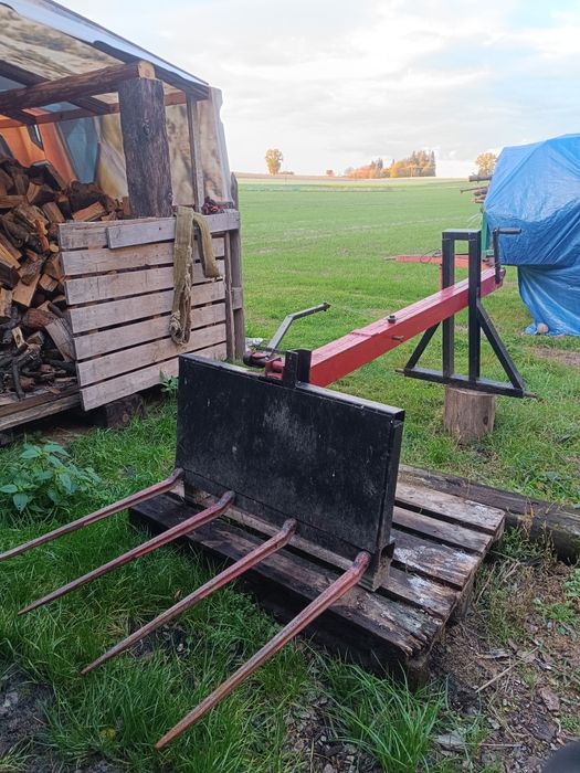 Ładowacz tur na tył ciągnika