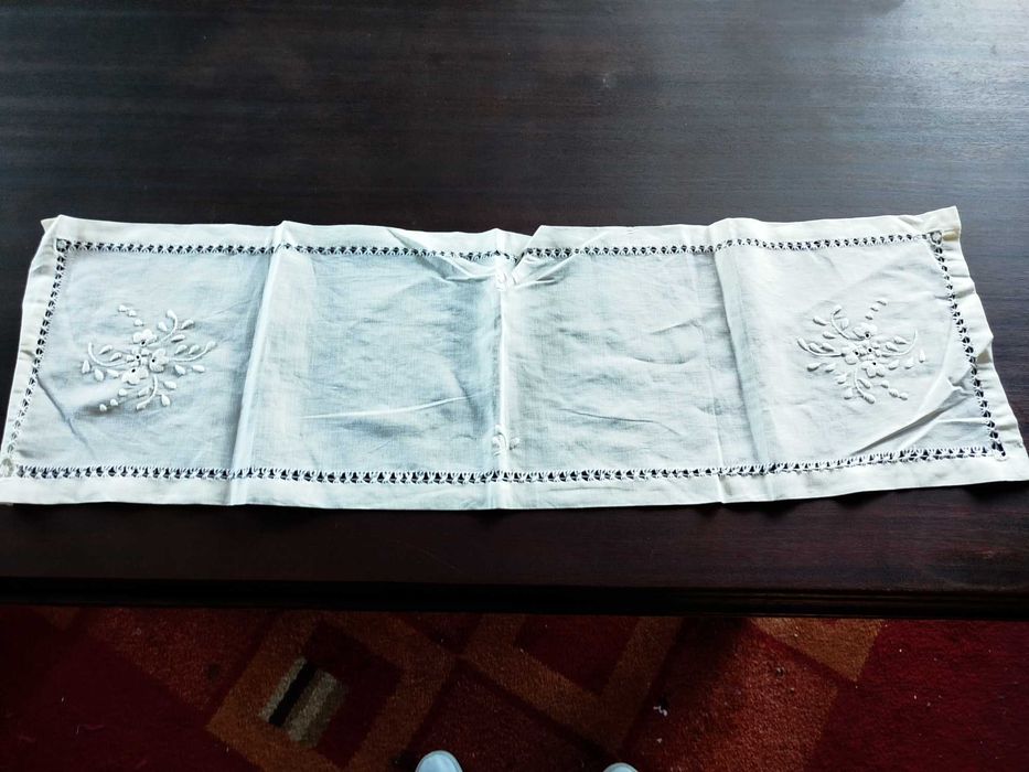 Dois panos bordados