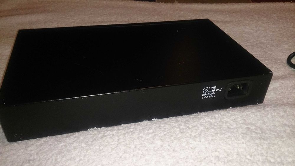 24 portas fast internet switich (longshine lcs-fs8124)