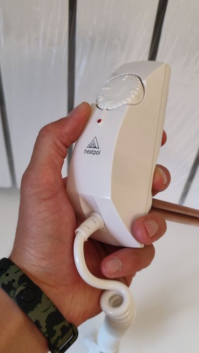 Електрична батарея (радіатор) з теном який не пересушує повітря