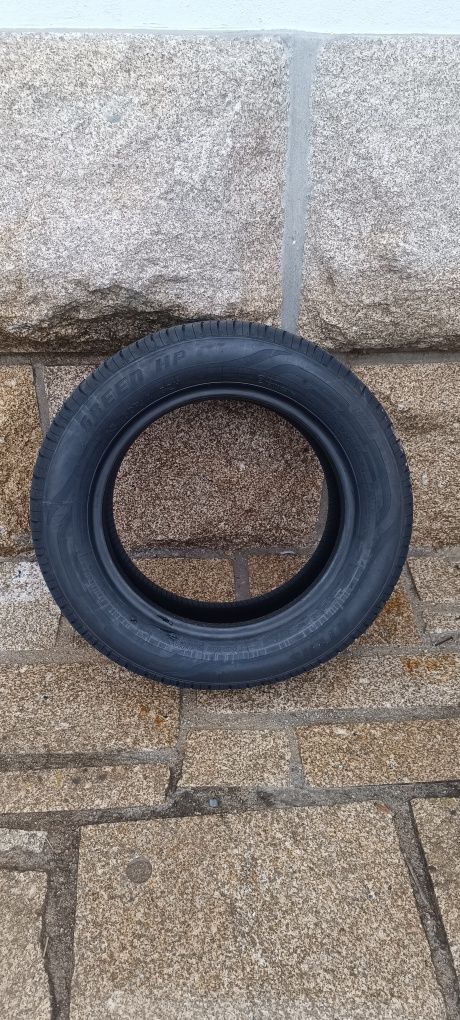 Par de pneus 185/60 R14