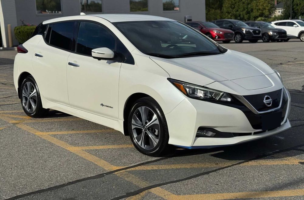 Nissan LEAF      2019