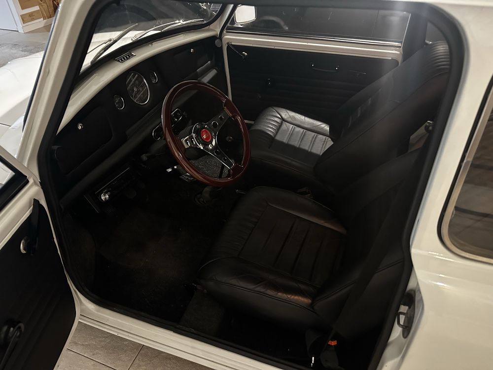 Mini 1000 de 1976 Troco por mota