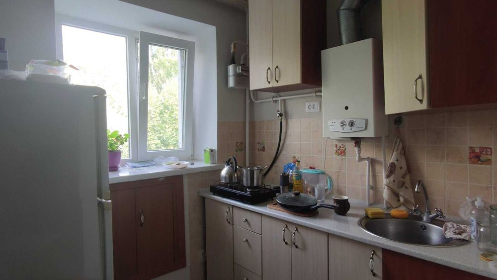 Продаж 1 к.кв р-н Виставка, цегла, не кутова, 4 поверх.ktr 32265