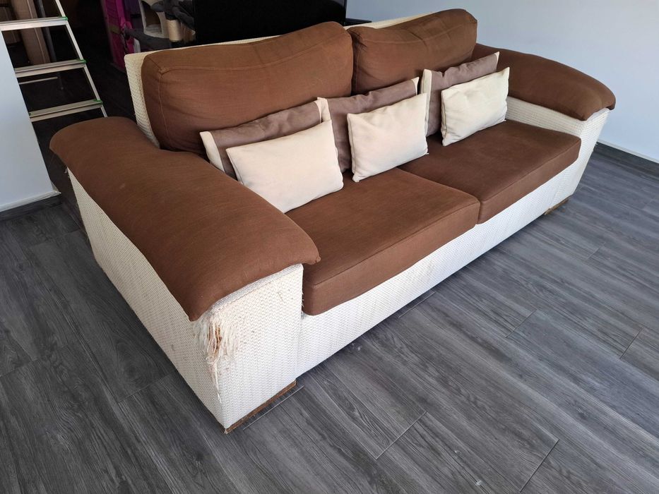 Mobiliário Sala (Aparador+Mesa de Apoio+Sofá+Cadeiras)