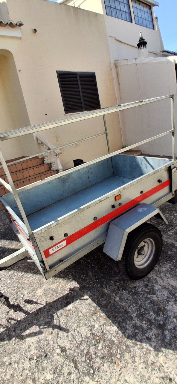 Atrelado semi novo