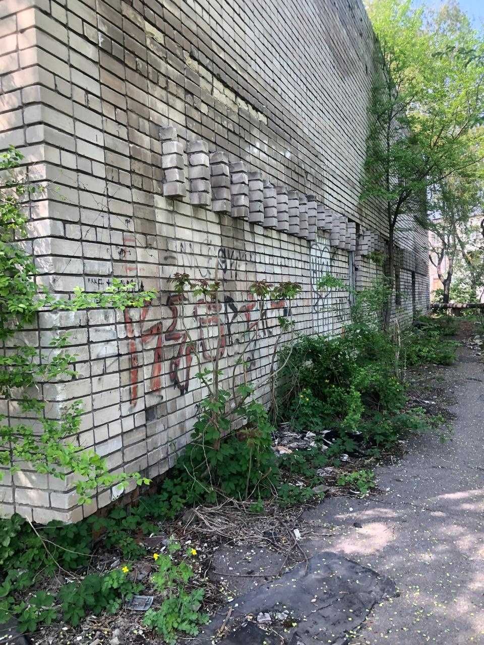 Будівля харчоблоку 466,9 м2, Кам’янське, вул. Республіканська 31А