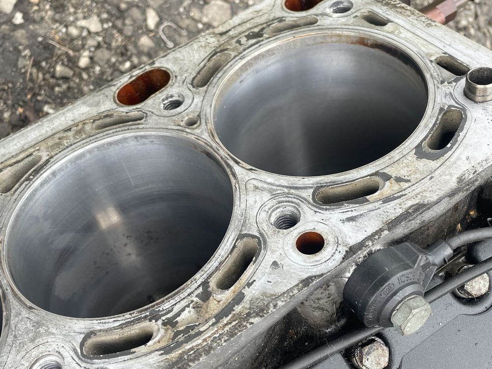 Blok silnika V8 BMW 4,4 m62, m62tu e38, e38, e53 X5