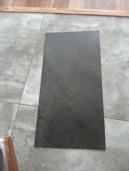 Płytki winylowe samoprzylepne 30x60 36szt