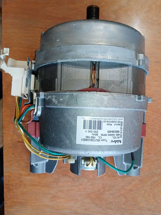 продам електро мотор двигун пральної машини Zanussi AEG Electrolux