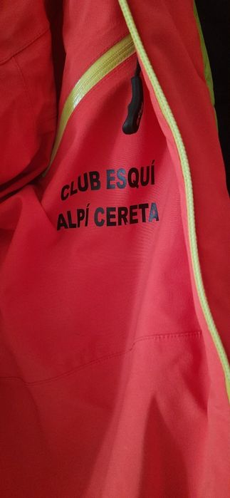 Фирменная куртка с капюшоном. Унисекс