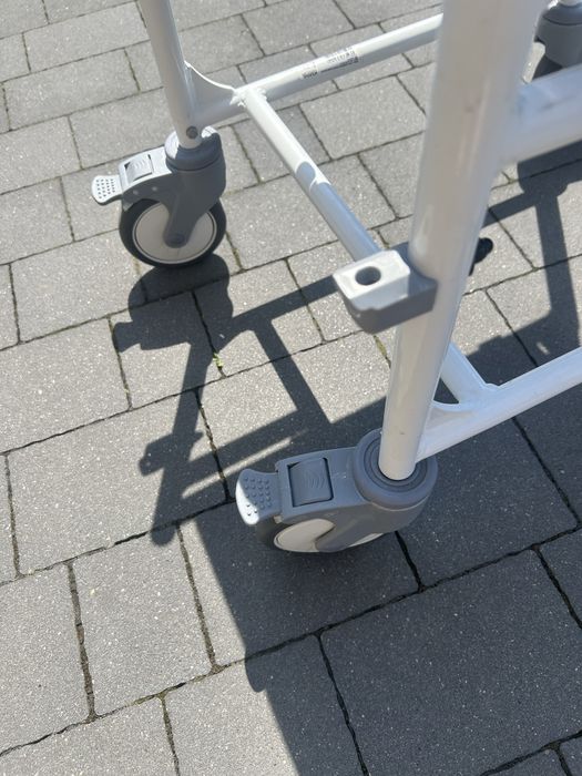 Krzesło KMINA prysznicowe z kółkami krzesło inwalidzkie toaletowe