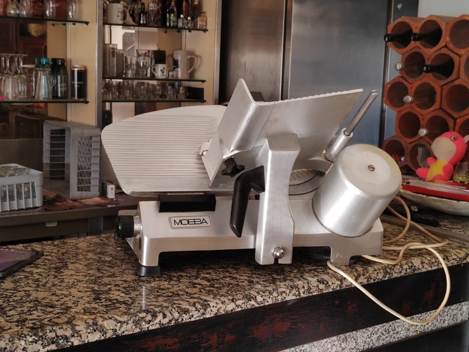Conjunto de Equipamento Industrial para Restauração e Hotelaria