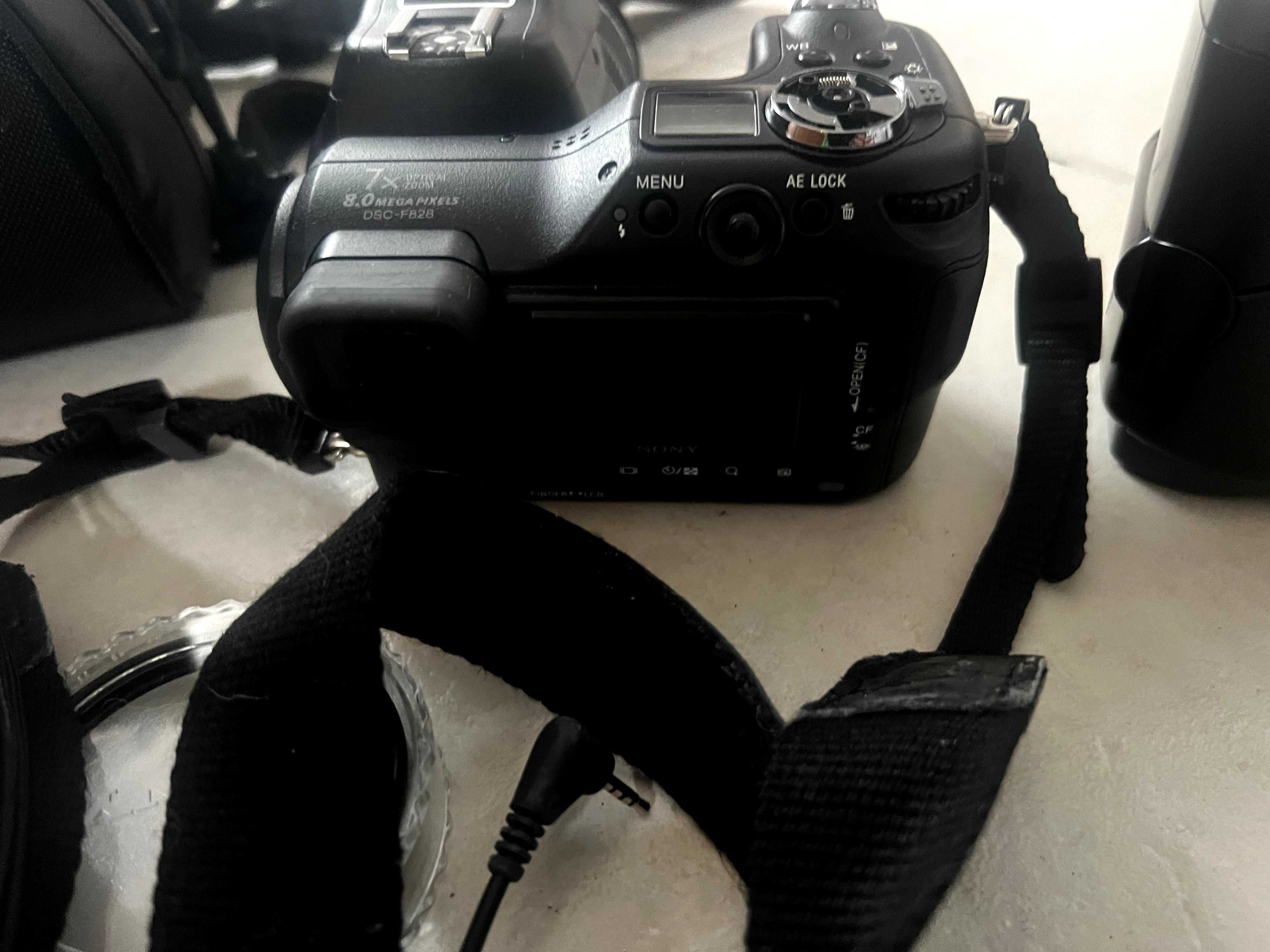 Sony Digital Still Camera – Model DSC-F282 (7.2V), Made in Japan