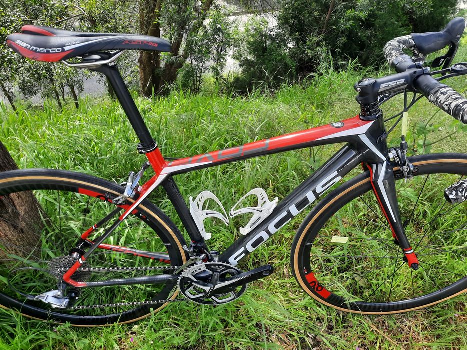 Focus cayo 11v xs rodas de carbono
