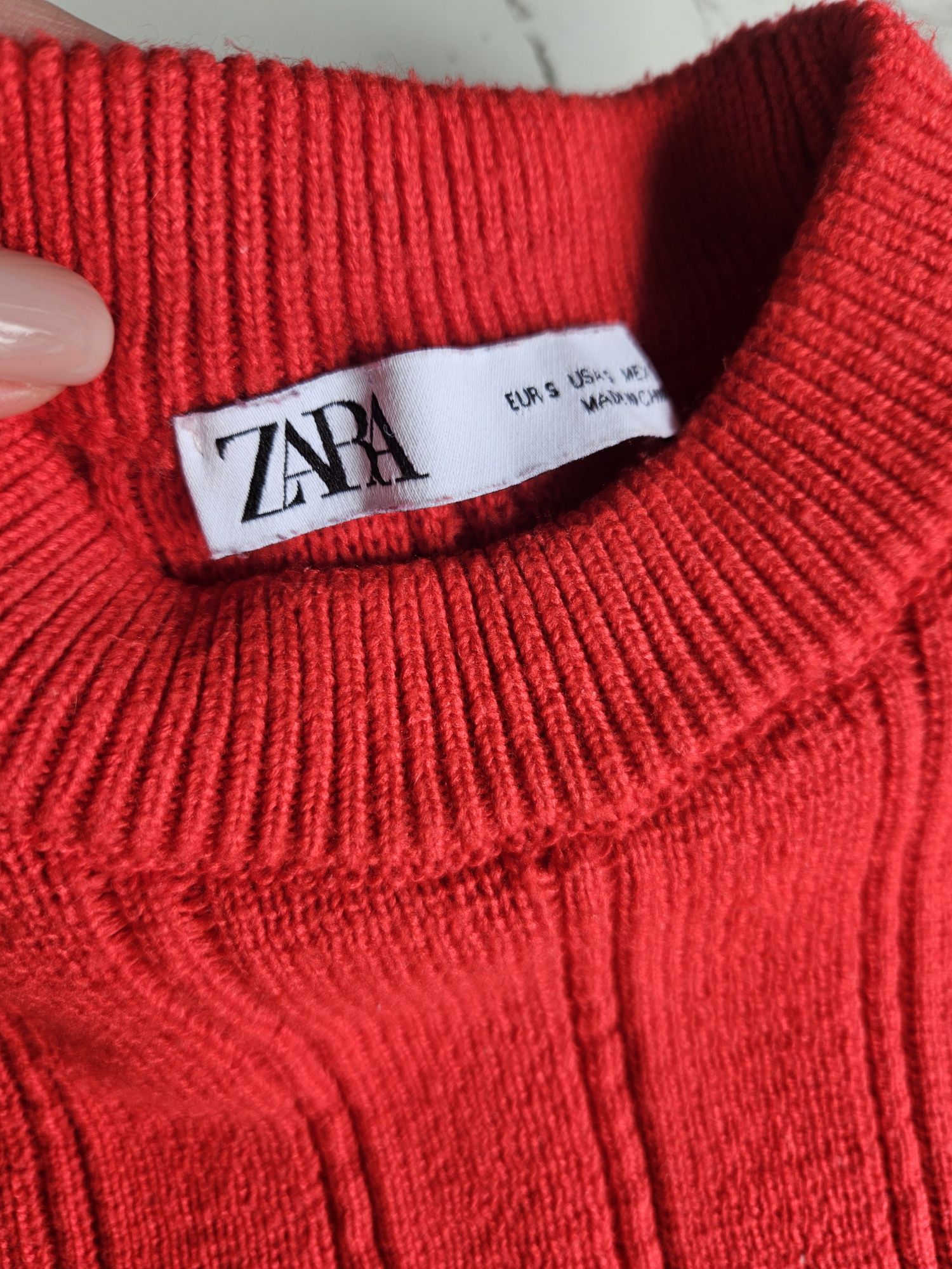 Жіноча кофтинка Zara