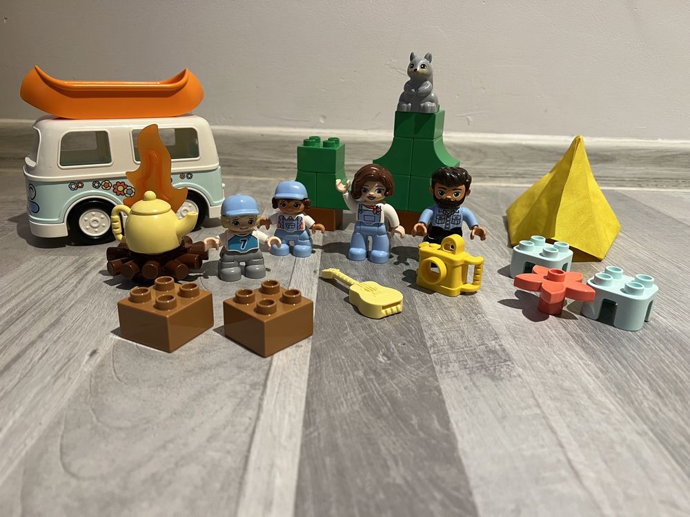 Lego Duplo 10946 Rodzinne biwakowanie