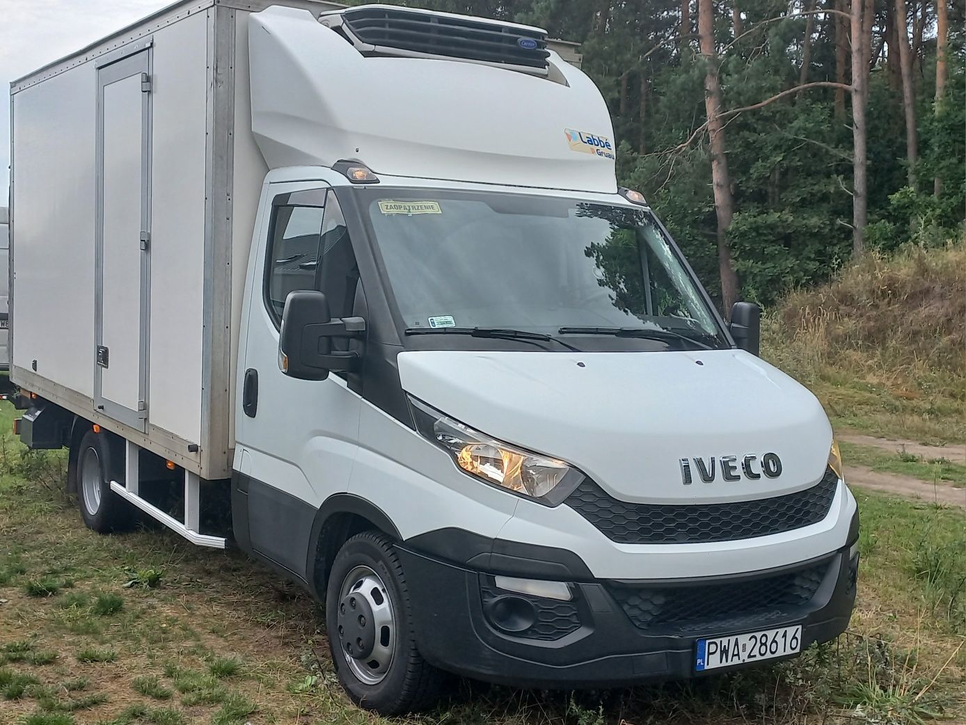Iveco Daily 3,0 diesel, bliźniak,  winda 1t, kat B