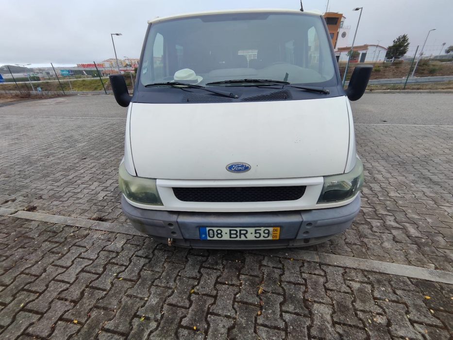 Ford transit 6 lugares