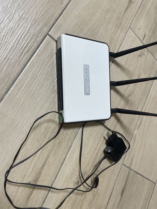 Безпровідний маршрутизатор TP-Link TL-WR941ND